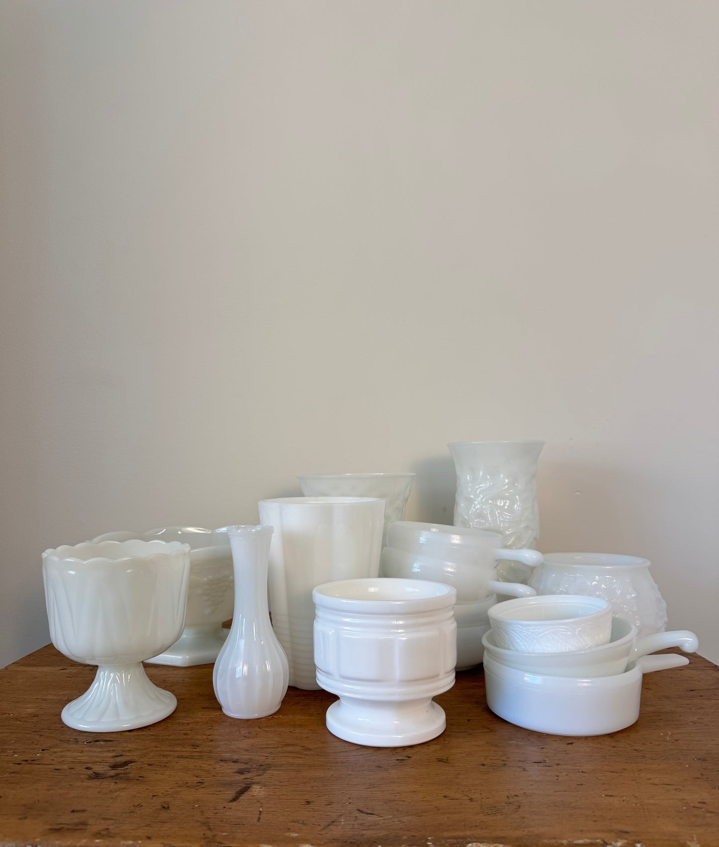 Vintage Milk Glass: Ovenware with Handle - Set of 4