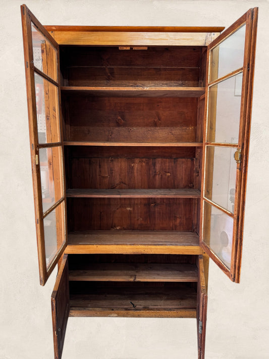Alfred - Antique Wooden Bookshelf