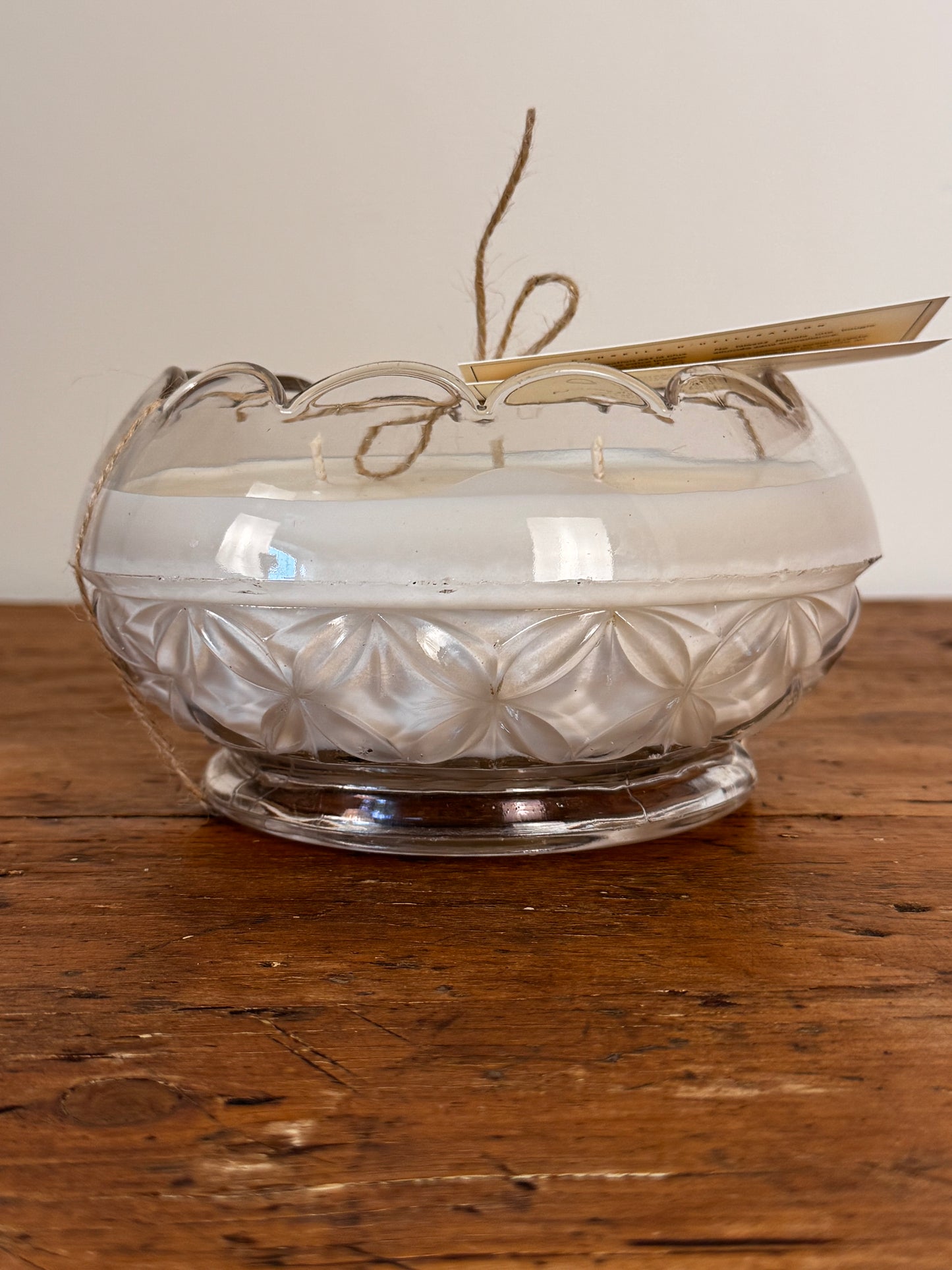 Vintage Glass GoodMood Candle - Scalloped Clear