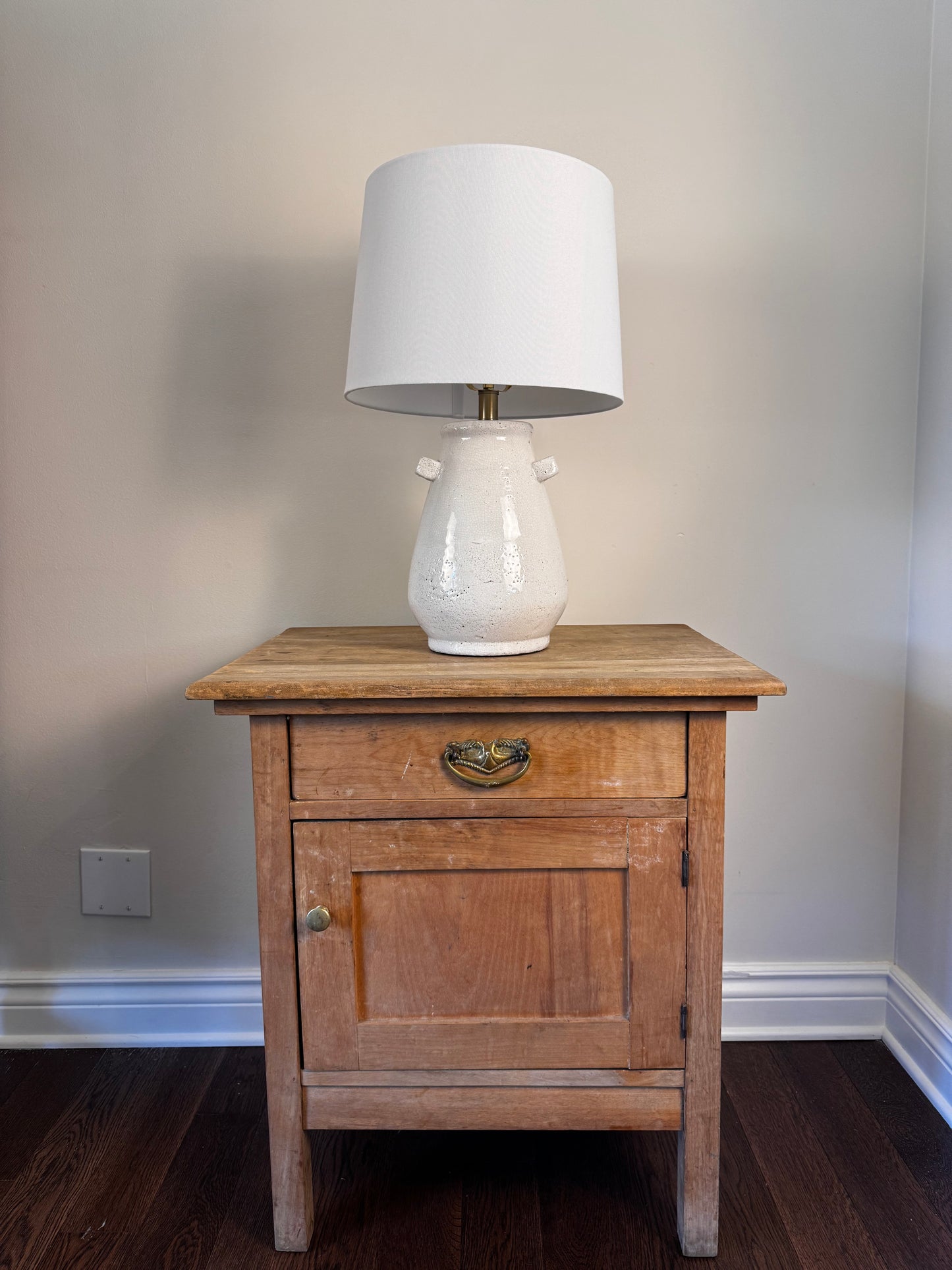 Eloïse - Wooden Antique Side Table