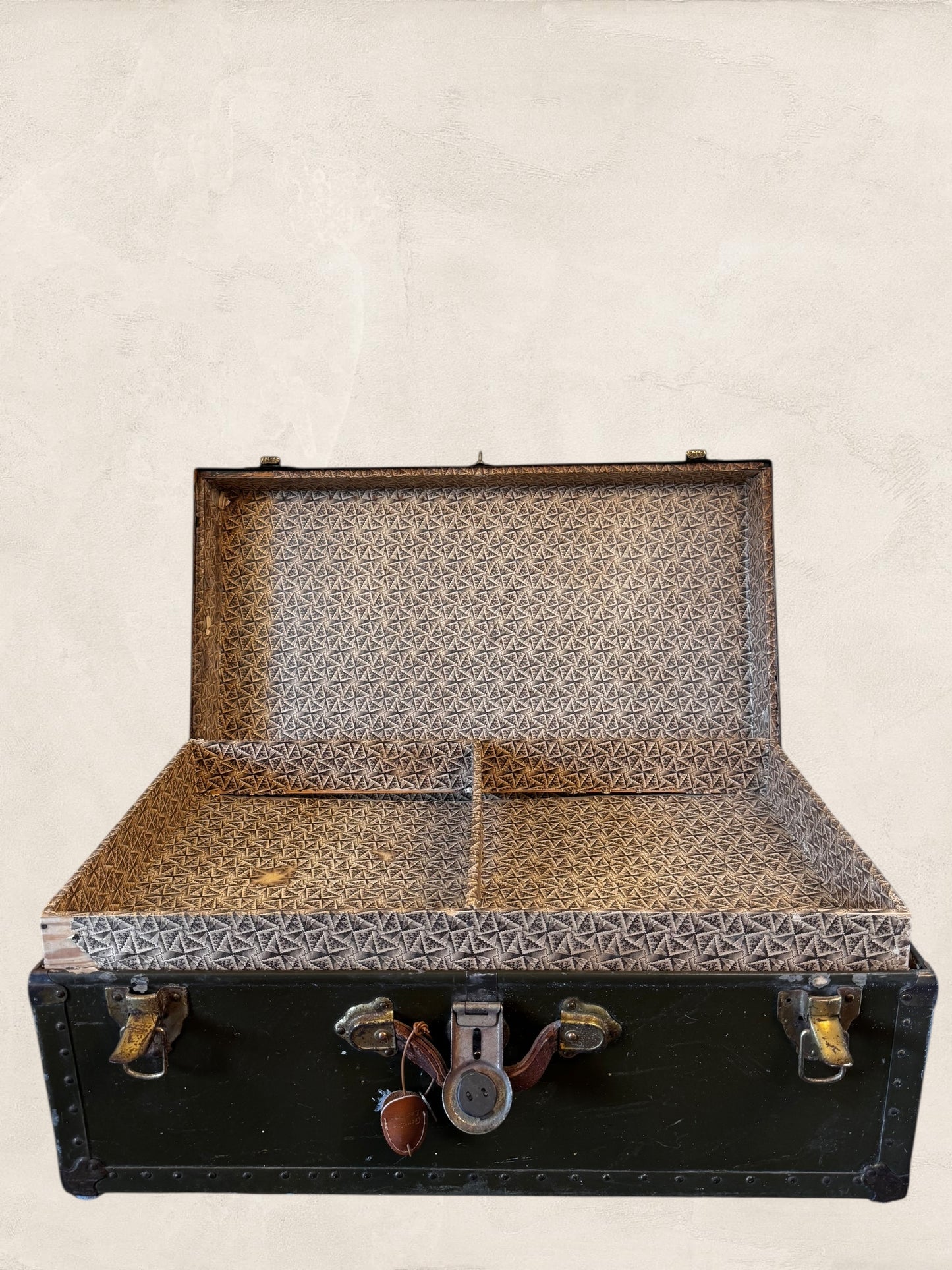 Joan - Vintage WWII Trunk