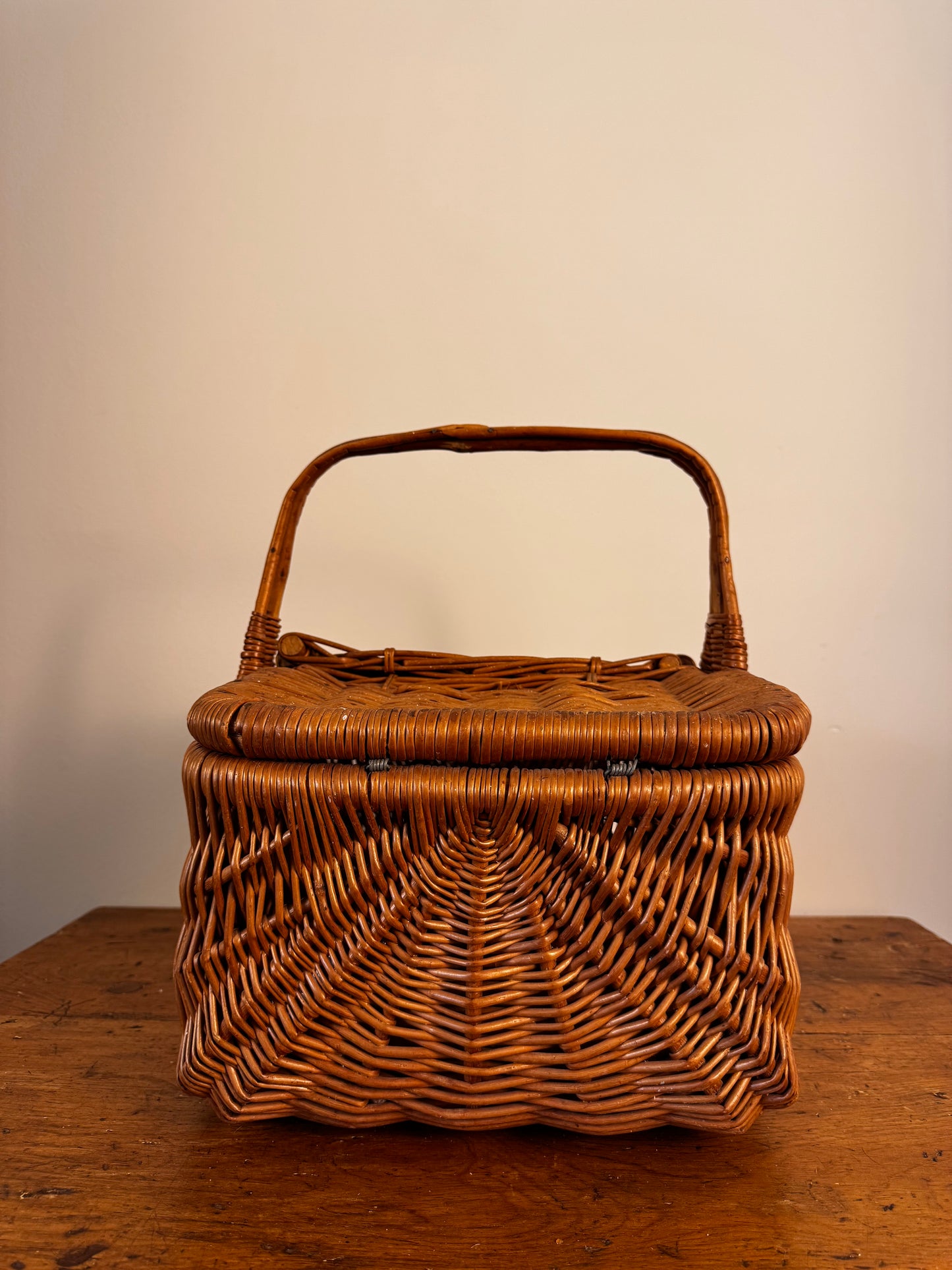 Vintage Wicker Picnic Basket