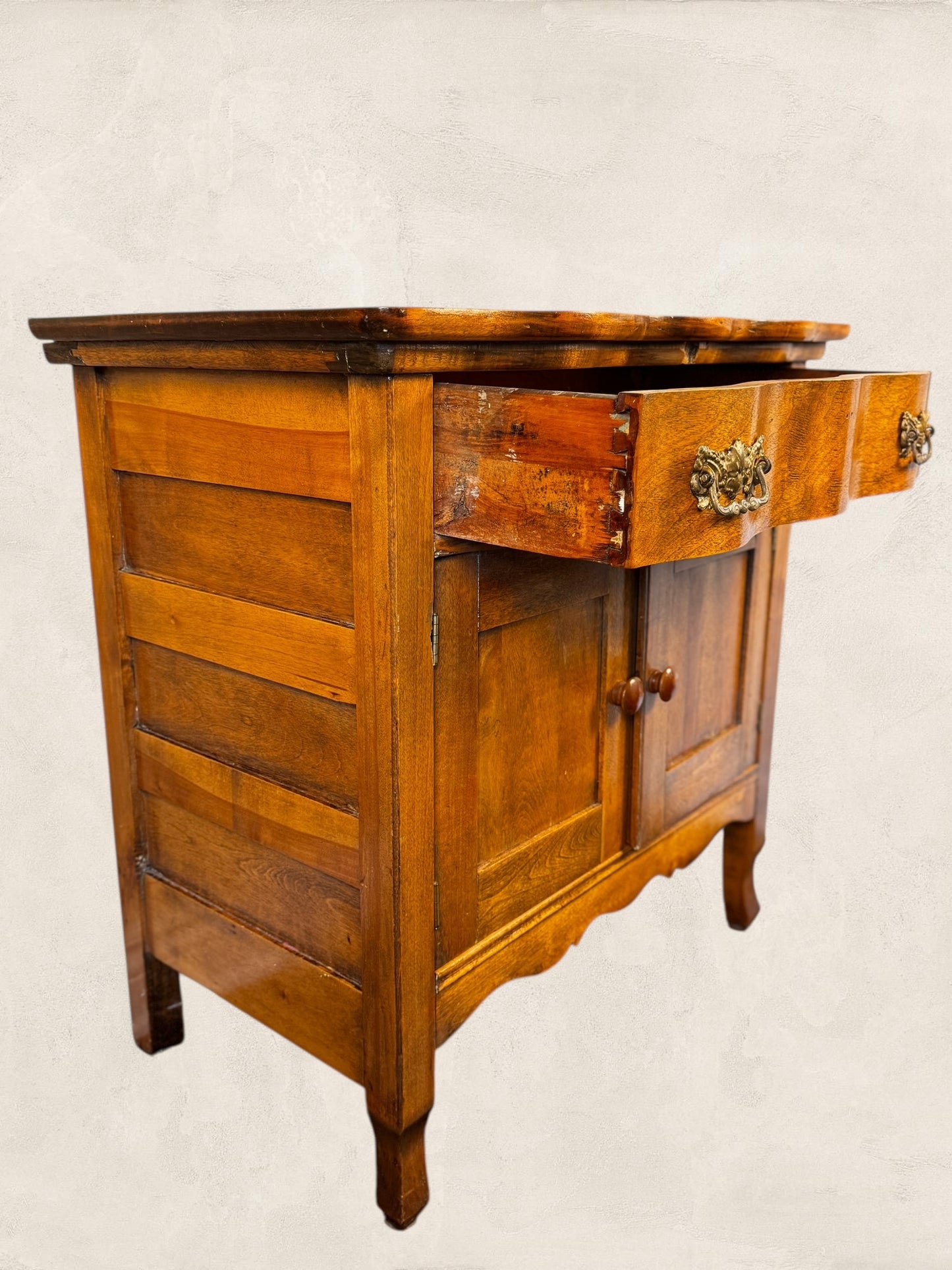 Celeste - Antique Wooden Washstand