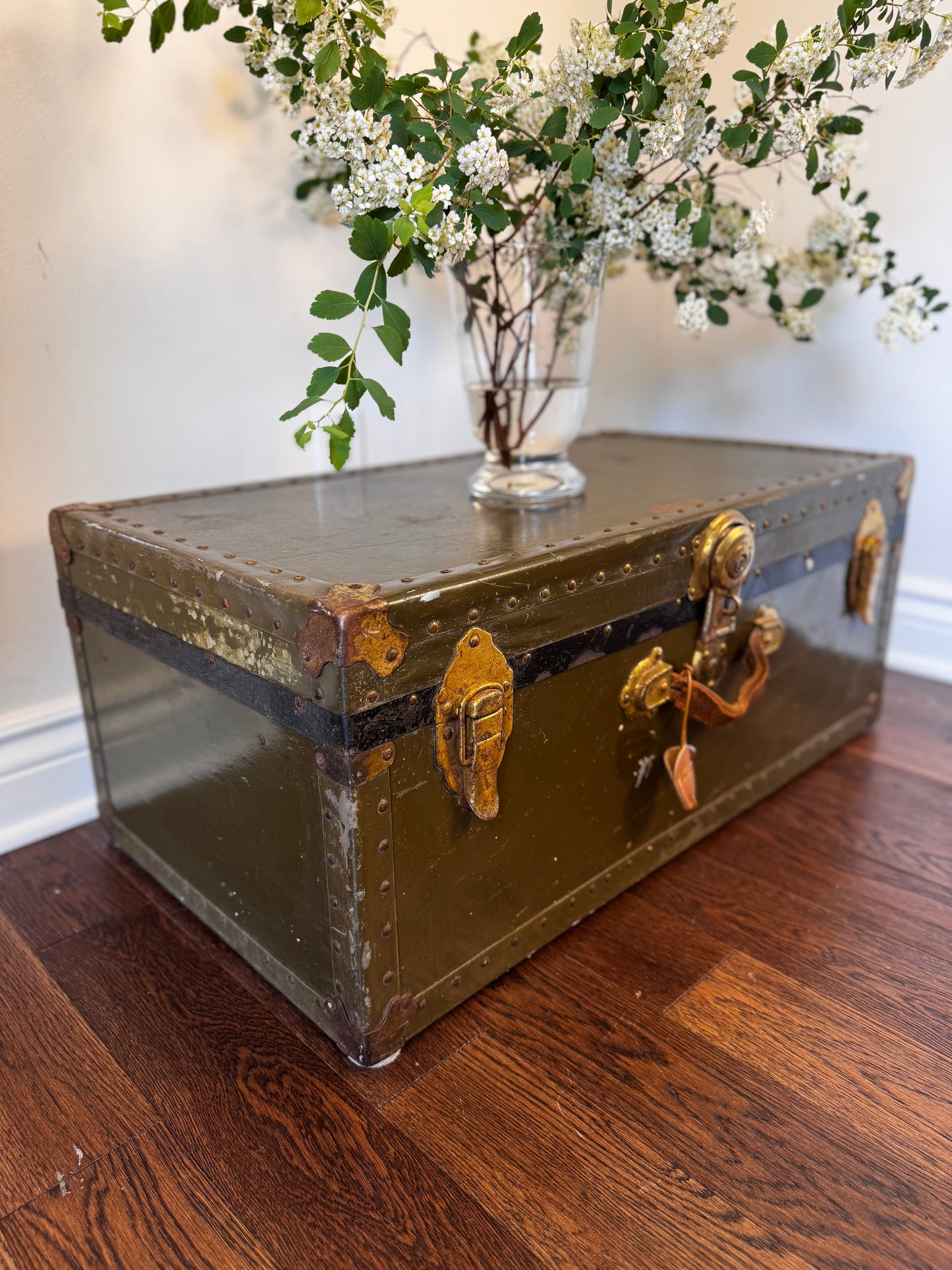 Joan - Vintage WWII Trunk