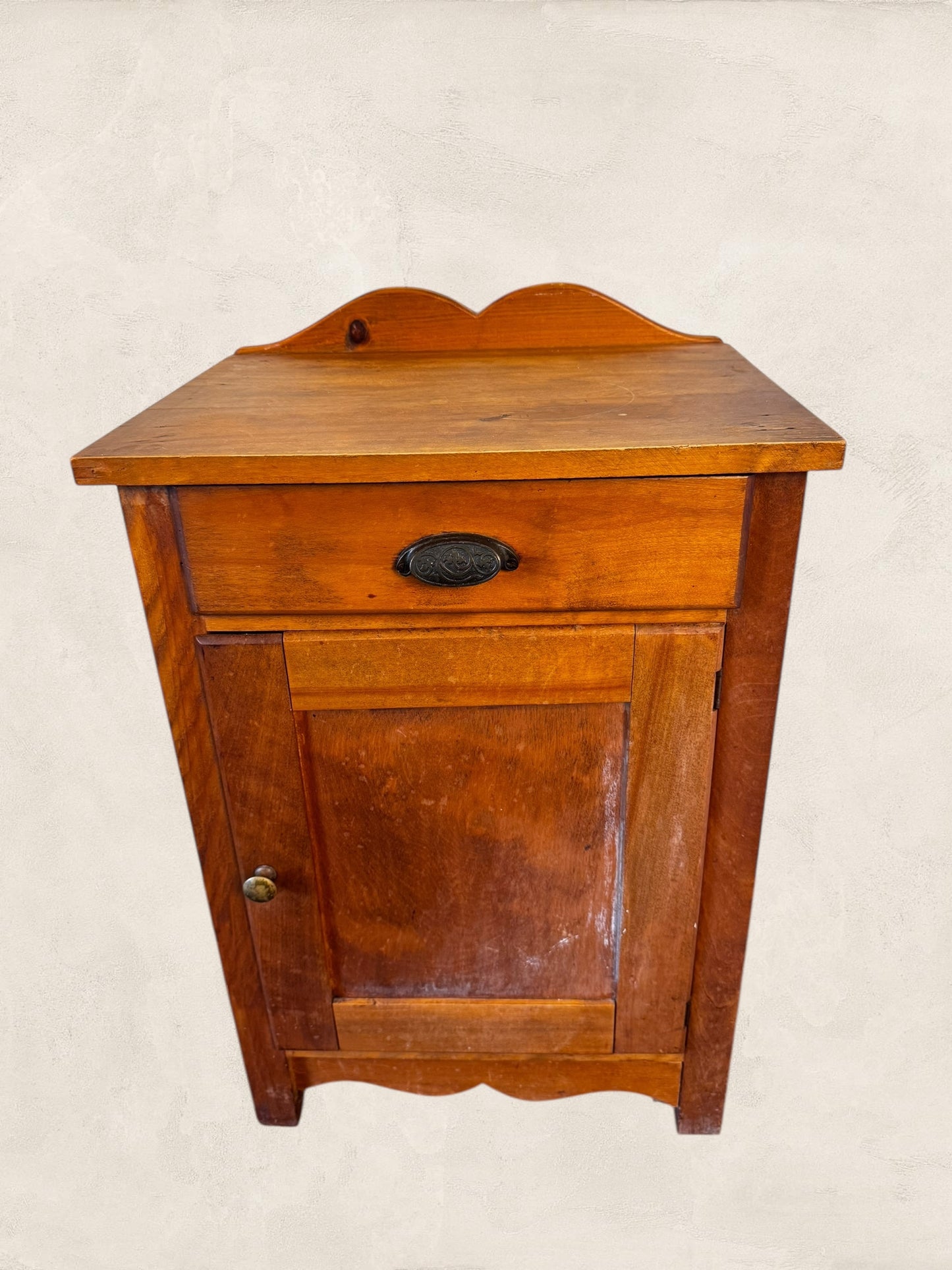 Winston - Wooden Cabinet